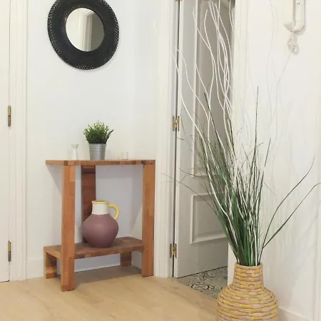 La Zurri Near Kursaal *