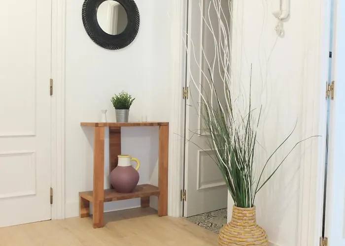 La Zurri Near Kursaal *