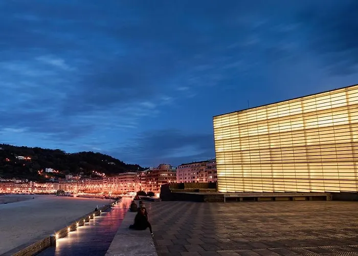 La Zurri Near Kursaal Σαν Σεμπαστιάν